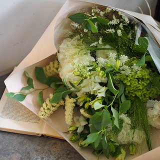 花束 長いタイプ お花を贈る 京都 花屋 Blowmist Boom 京都のお花屋 花一本から ギフト イベント装飾まで